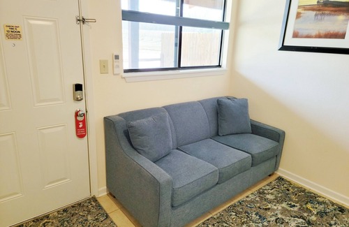 Winnsboro House | The Lake Store Lodging Room #5