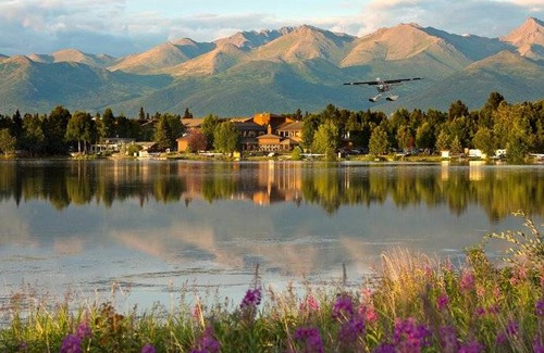 Anchorage Hotel | The Lakefront Anchorage