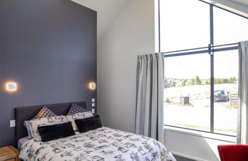 Lake Tekapo House | The Landsborough Tekapo