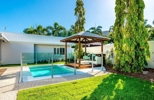 Palm Cove Villa | The Last Resort Villa 1