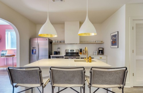 Five Points House | The Last Rodeo | Bachelorette Retreat | Sleeps 36 | 5 Mins to Broadway