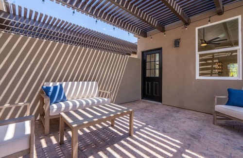 Hurricane House | The Latitude Adjustment: Uncover your perfect escape.