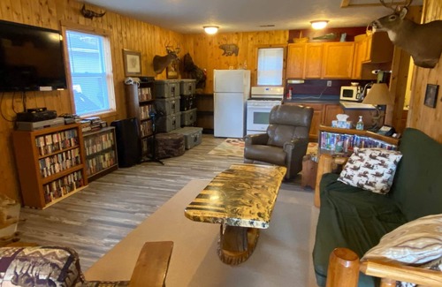 Boon House | The Lazy Acorn Cabin