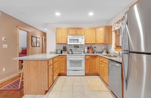 Sunday River Area House | The Lazy Bear | 2 Bed, 2 Bath