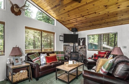 Cold Springs Cabin | The Lazy Lodge Cabin in Cold Springs *WiFi and AT&T cell service working”