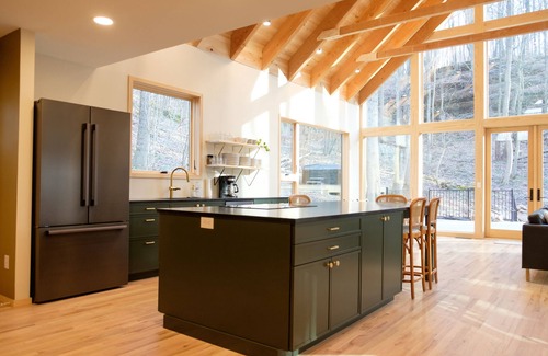 Lancaster Cabin | The Ledges Cabin - modern luxury on 35 acres, 8 person hot tub, wood fireplace.