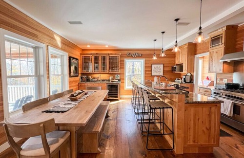 Bartlett House | The Ledges Estate | 4100 ft.² Luxe Mountain Home