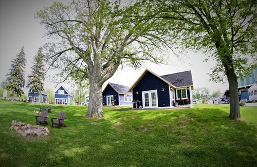 Alexandria Bay House | The Ledges Resort and Marina, Finch