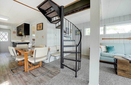 Fremont Cottage | The Legend of John Dillinger Lives Here