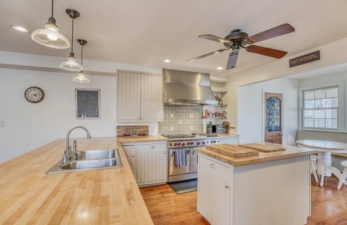 Murray Hill House | The Liberty House- Pristine Renovation with parking
