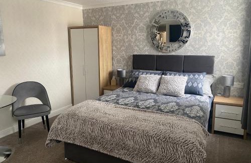 Blackpool Town Center House | The Libra - Adults Only B&B with carpark