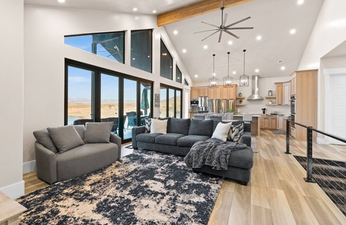 Levan House | The Lighthouse ON YUBA Lake front private beach boat dock 5 acre 17 beds 6 baths