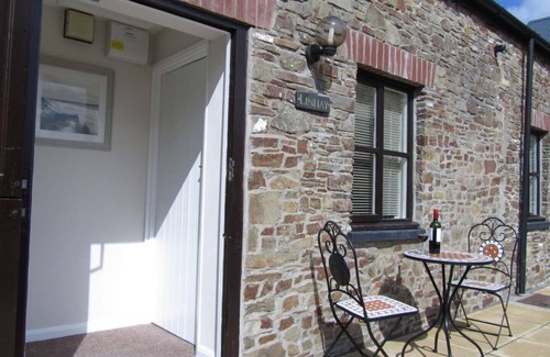 Westleigh Apartment | The Linhay Sleeps 2 (1 Bedroom)