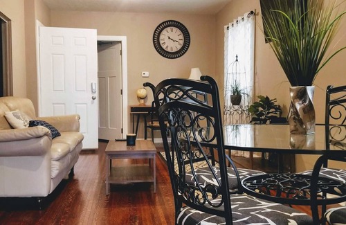 Near Eastside Apartment | ❤The Lion King Suite in Downtown Indianapolis❤