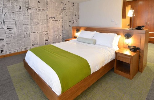 Downtown Eau Claire Hotel | The Lismore Hotel Eau Claire - a DoubleTree by Hilton Hotel