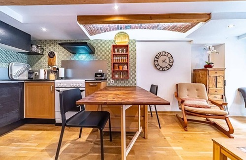 Puvis De Chavannes - Le Lycee Apartment | The Little Crequi - Unique apartment 2 people - Foch