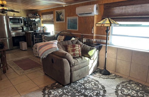 Tarpon Springs Apartment | The Little Efficiency.