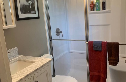 Dayton Apartment | The Little Gem, One bedroom apt