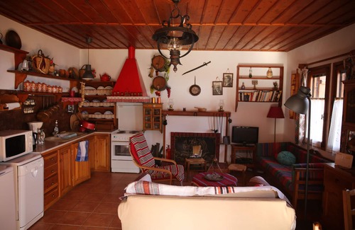 Tsagarada Cottage | The little house in the forest for 6 people with Internet and breathtaking view