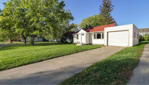 Fergus Falls House | The Little House of Fergus Falls