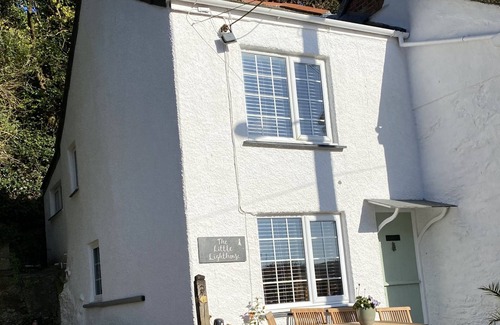 Pentewan Cottage | The Little Lighthouse - 2 mins from beach