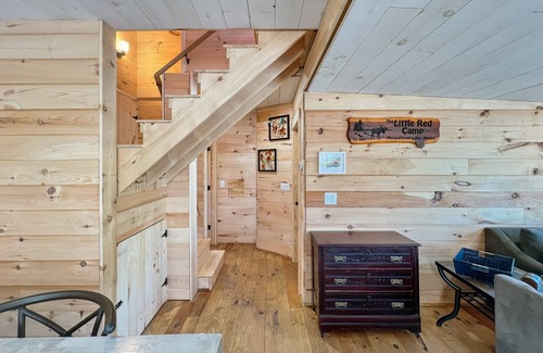 Rockwood House | The Little Red Camp (Waterfront on the Moose River!)