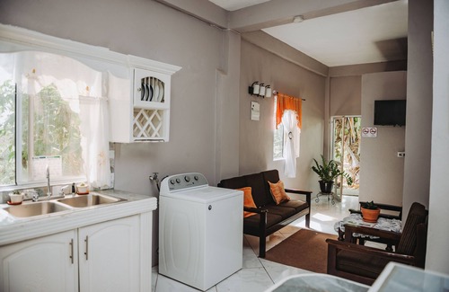 Piaye Apartment | The Local Experience - Zaboka Apartment