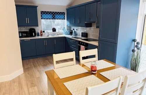 Killaloe Cabin | The Lodge’ A Home Away from Homenn