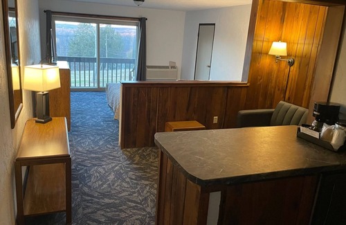 Indian Lake Hotel | The Lodge at Indian Lake