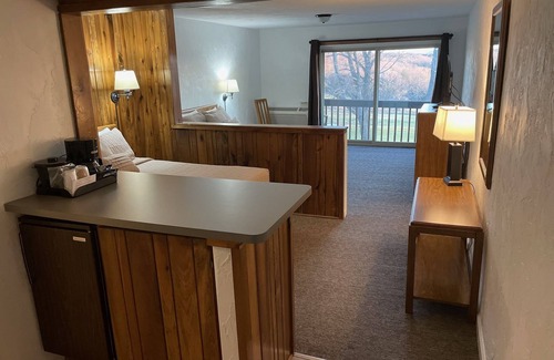 Indian Lake Hotel | The Lodge at Indian Lake