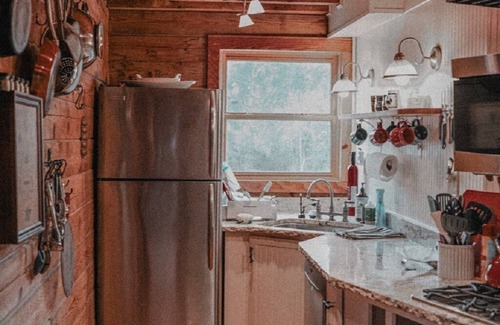 Spottswood Cabin | The Lodge at Joe Walker Hollow, privacy at its best with plenty of family space