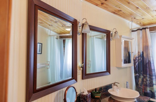 Spottswood Cabin | The Lodge at Joe Walker Hollow, privacy at its best with plenty of family space