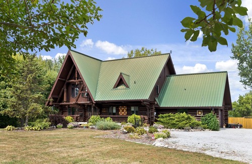 Lakeshore Cabin | The Lodge at Lakeshore