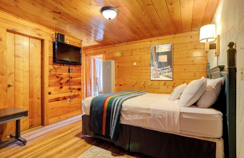 Salida Hotel | The Lodge at Poncha Springs