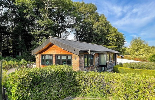 Plaistow Cottage | The Lodge at The Lake House