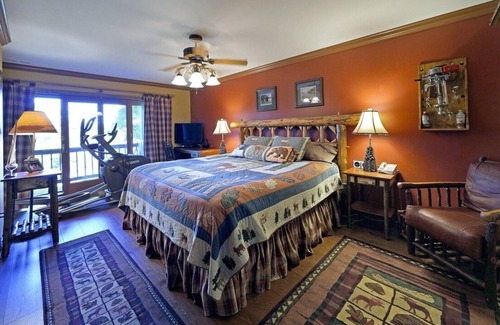 Kattskill Bay Cabin | The Lodge at Warner Bay, Lake George Retreat for Up to 20 People