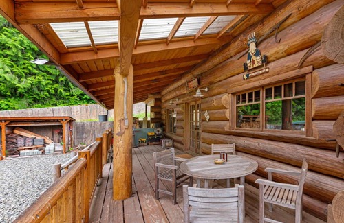 Carnation House | The Lodge in the Valley of the Moon