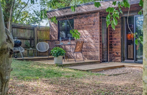 Raithby Cottage | The Lodge in the Woods