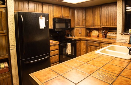 Mesa House | The Lodge is on the Largest Flattop Mountain in the World.