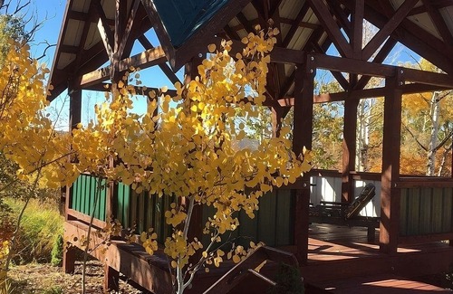 Mesa House | The Lodge is on the Largest Flattop Mountain in the World.
