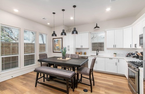 Conroe House | The Lodge | Uptown Conroe