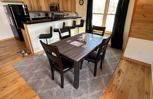 New Lisbon Cabin | The Loft - 2BR, 2BA Cabin!