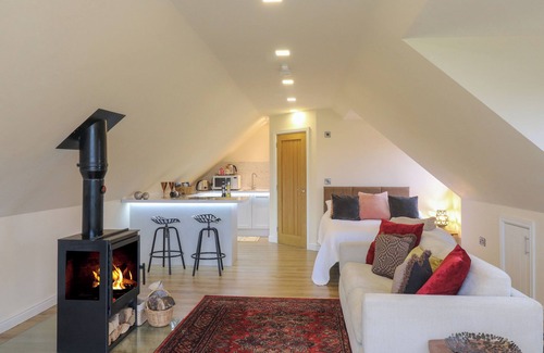 Crich Cottage | THE LOFT AT AMBER VIEW, romantic, with open fire in Belper