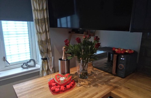 Chesterfield Apartment | The Loft at Hasland - Chesterfield - Free private parking