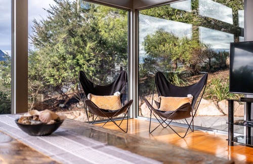 Coles Bay House | The Loft