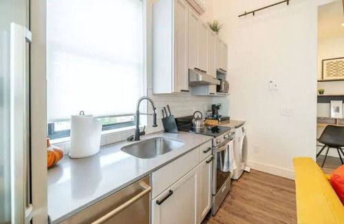 Olde Towne East Apartment | The Loft @ Columbus Center 3