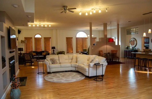 Bismarck Apartment | The Loft - Executive Living in the heart of Downtown Bismarck