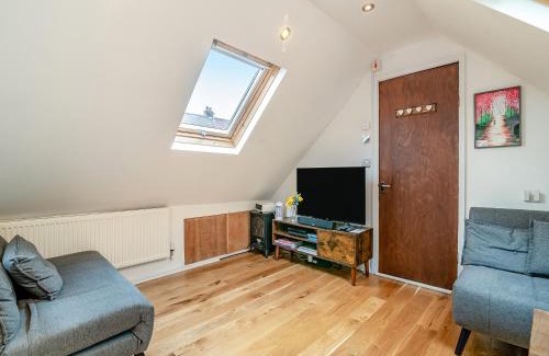 Glynneath House | The Loft