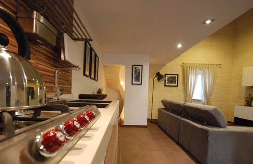 Zabbar House | The Loft is a contemporary designed countryside dwelling located in a hamlet.