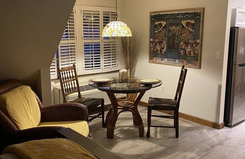 Lake City Apartment | "The Loft" on the 11th Tee. No pets! No smoking!